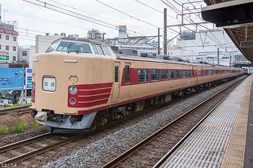 H101編成　クハ189-513側