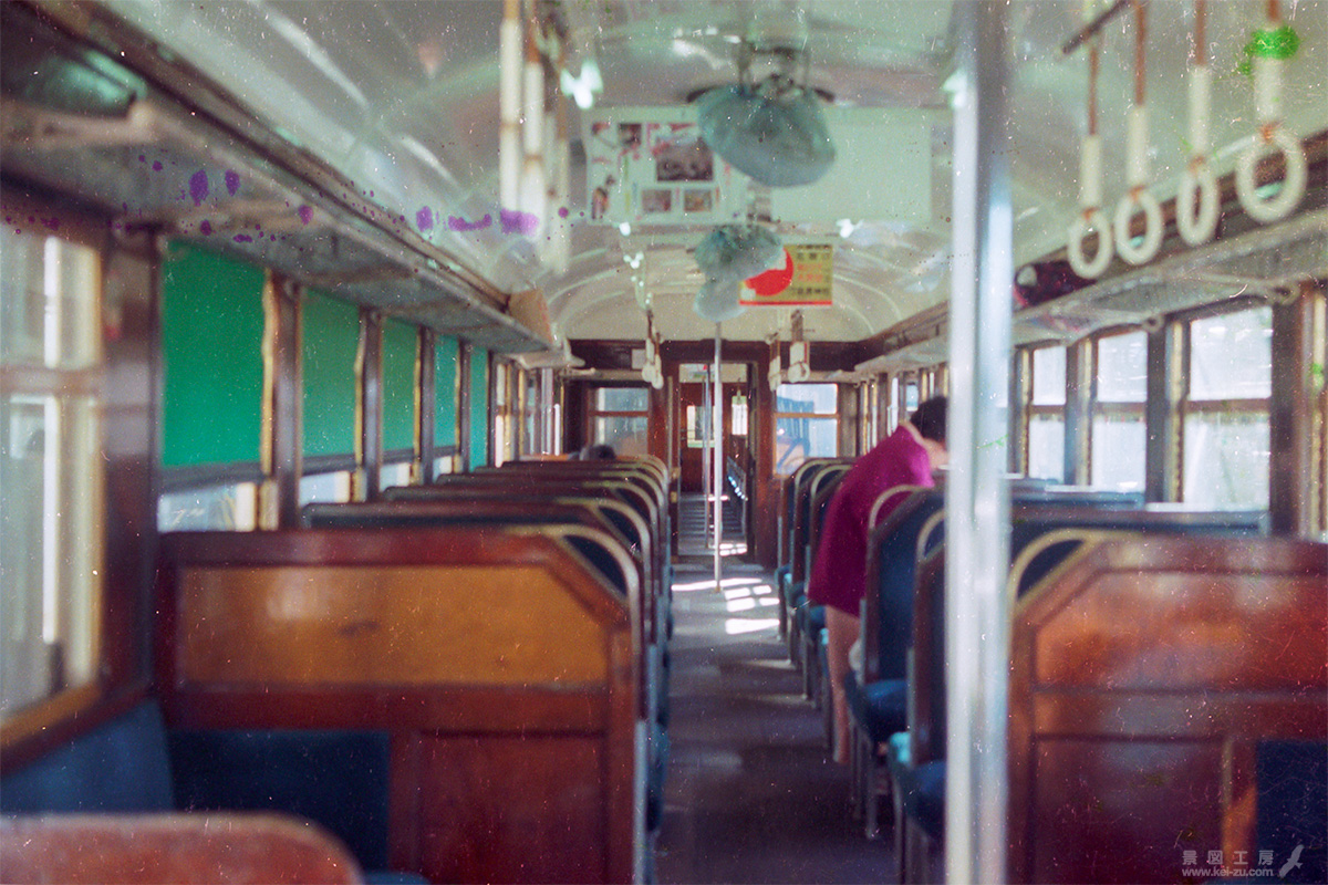 クモハ53008の客室