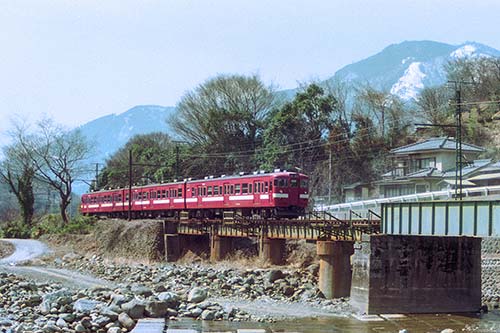 115系2000番台　身延線色